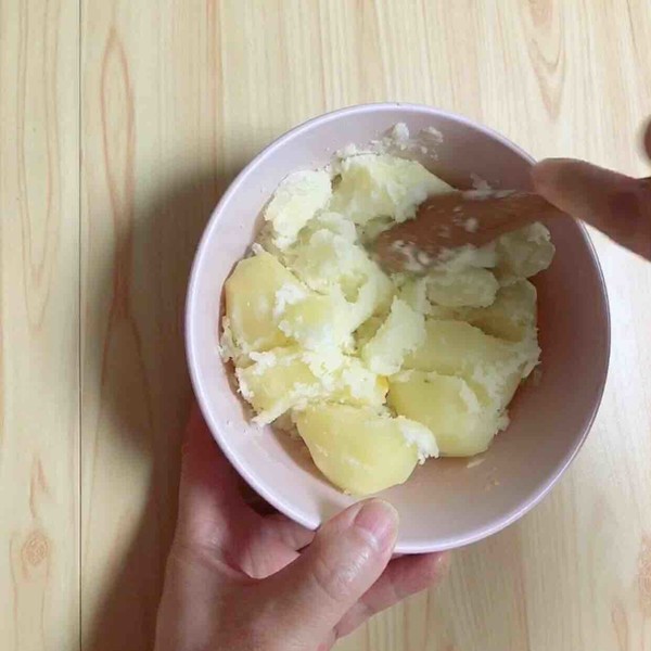 天婦羅土豆蝦球的做法-咸鮮味炸菜譜-易網健康養生網 天婦羅土豆蝦球的做法-咸鮮味炸菜譜