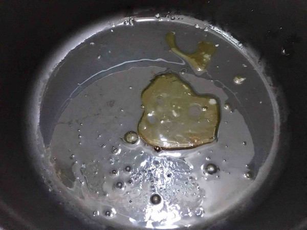 黃豆悶豬蹄的做法-家常味燒菜譜