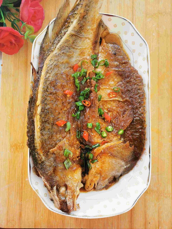 紅燒大黃魚的做法-咸鮮味燒菜譜-易網(wǎng)健康養(yǎng)生網(wǎng) 紅燒大黃魚的做法-咸鮮味燒菜譜