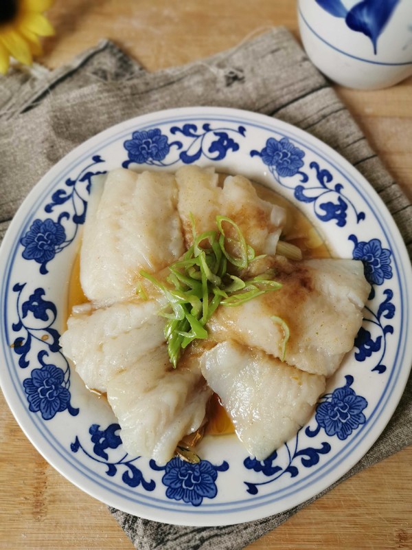 清蒸龍利魚的做法-家常味蒸菜譜-易網健康養生網 清蒸龍利魚的做法-家常味蒸菜譜