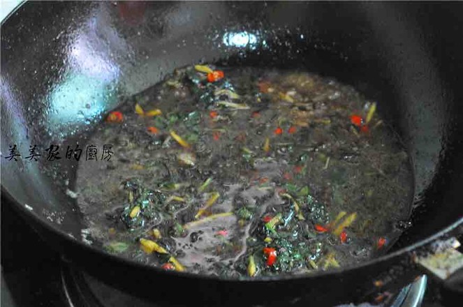 紫蘇燒鯉魚的做法-家常味燒菜譜-易網(wǎng)健康養(yǎng)生網(wǎng) 紫蘇燒鯉魚的做法-家常味燒菜譜