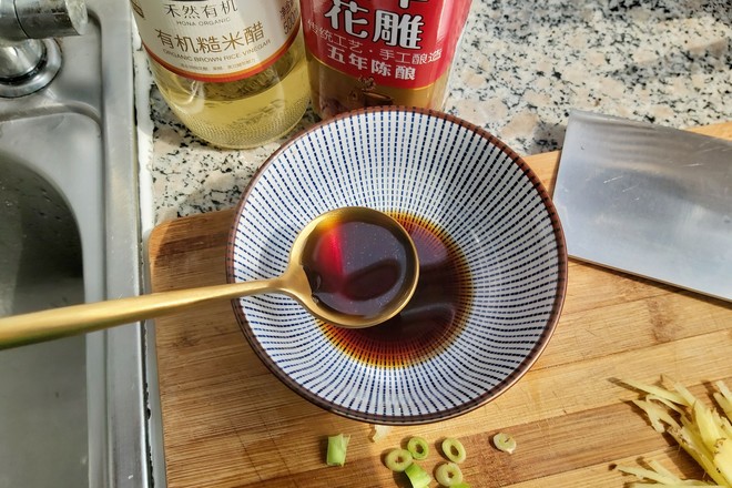 紅燒大蝦的做法-咸鮮味炒菜譜-易網健康養生網 紅燒大蝦的做法-咸鮮味炒菜譜