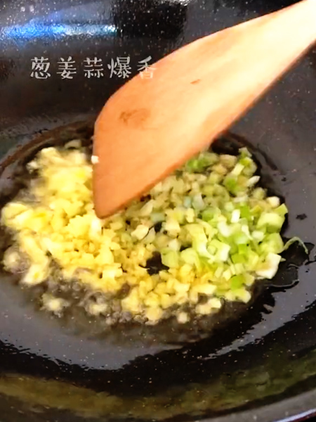 酸菜肥牛湯的做法-家常味炒菜譜