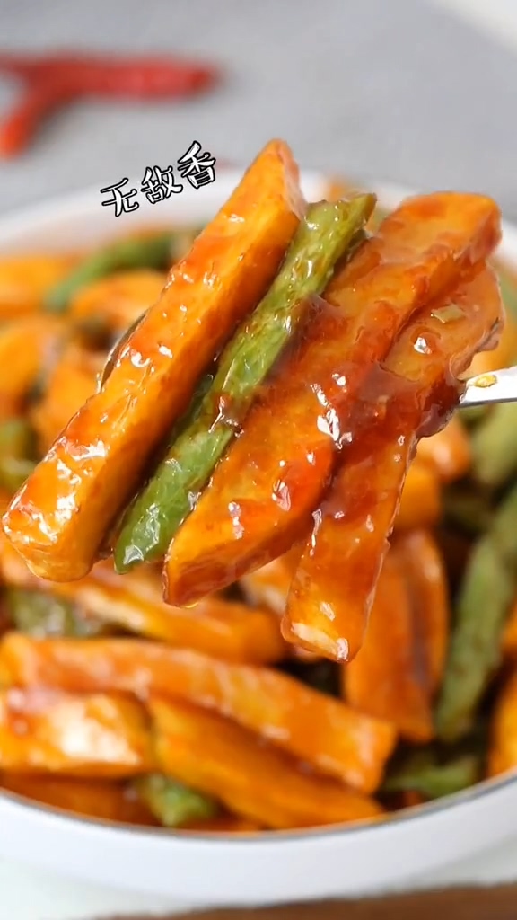 土豆條燒豆角的做法-咸鮮味炒菜譜-易網健康養生網 土豆條燒豆角的做法-咸鮮味炒菜譜