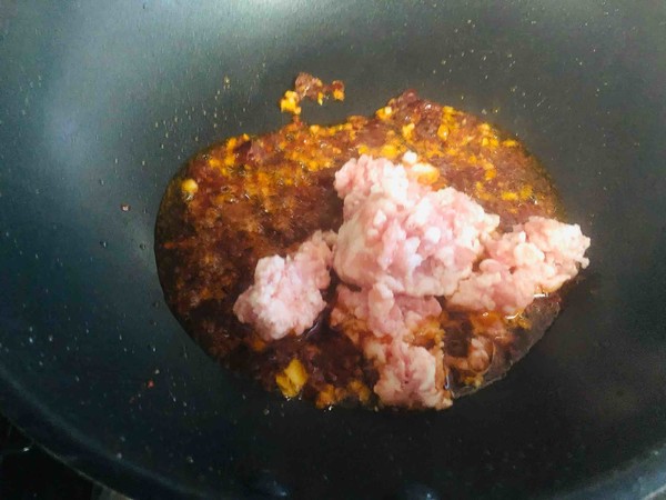 茄子這樣做，比肉還好吃，不一樣的肉沫茄子的做法-酸甜味炒菜譜