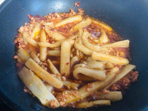 茄子這樣做，比肉還好吃，不一樣的肉沫茄子的做法-酸甜味炒菜譜