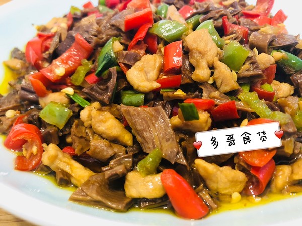 下飯菜~辣椒炒筍干的做法-香辣味炒菜譜-易網健康養生網 下飯菜~辣椒炒筍干的做法-香辣味炒菜譜