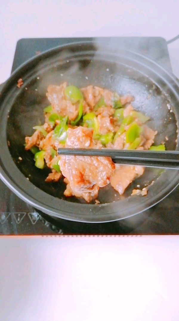 干鍋肉片的做法-咸鮮味燜菜譜-易網健康養生網 干鍋肉片的做法-咸鮮味燜菜譜