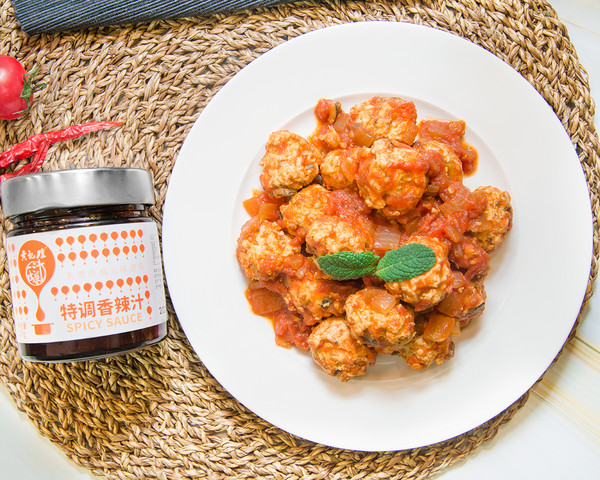 紅燴雞肉丸的做法-香辣味燴菜譜-易網(wǎng)健康養(yǎng)生網(wǎng) 紅燴雞肉丸的做法-香辣味燴菜譜