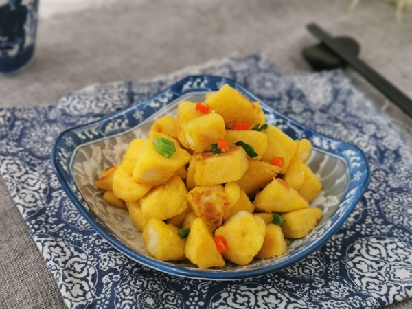 黃金饅頭丁的做法-家常味炒菜譜-易網(wǎng)健康養(yǎng)生網(wǎng) 黃金饅頭丁的做法-家常味炒菜譜
