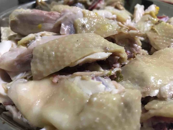 廣東家常白切雞的做法-家常味凍菜譜-易網(wǎng)健康養(yǎng)生網(wǎng) 廣東家常白切雞的做法-家常味凍菜譜