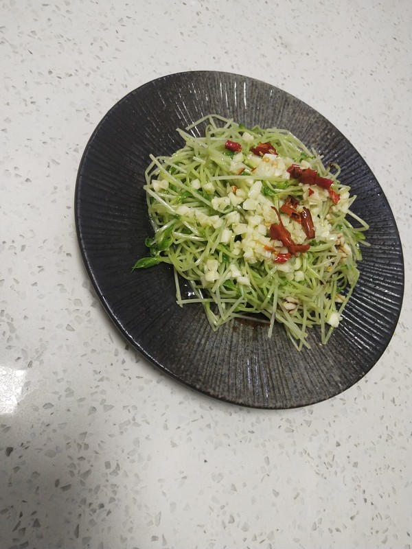 家常拌豆苗的做法-咸鮮味拌菜譜-易網健康養生網 家常拌豆苗的做法-咸鮮味拌菜譜