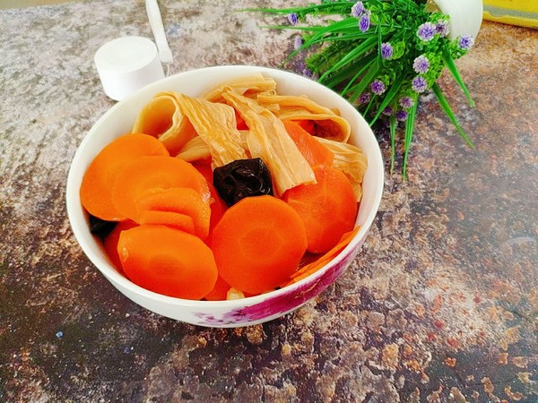 紅蘿卜燉腐竹的做法-家常味燉菜譜-易網(wǎng)健康養(yǎng)生網(wǎng) 紅蘿卜燉腐竹的做法-家常味燉菜譜