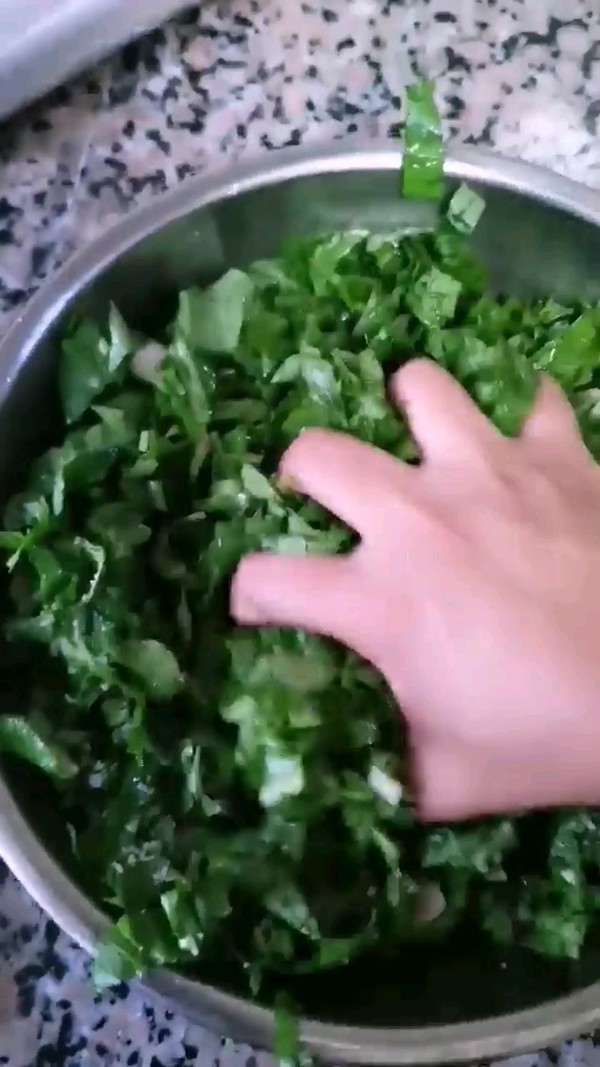 蘿卜菜炒毛豆的做法-家常味炒菜譜