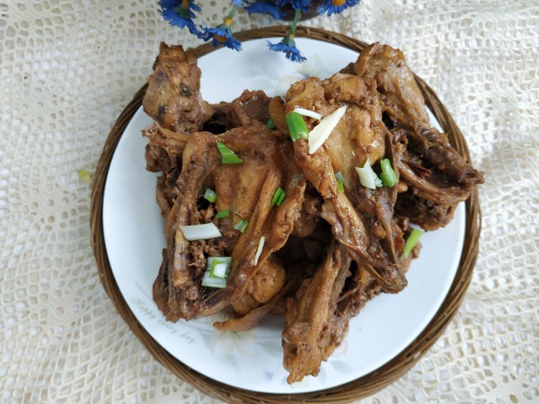 紅燒雞骨架的做法-咸鮮味煮菜譜-易網(wǎng)健康養(yǎng)生網(wǎng) 紅燒雞骨架的做法-咸鮮味煮菜譜