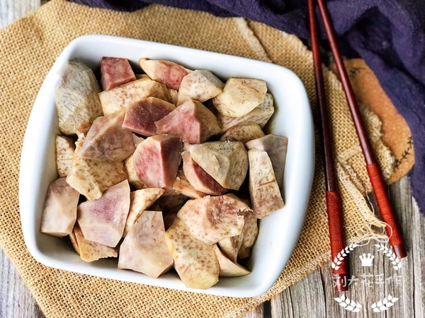 香蒸芋頭(咸鮮版)的做法-家常味蒸菜譜-易網(wǎng)健康養(yǎng)生網(wǎng) 香蒸芋頭(咸鮮版)的做法-家常味蒸菜譜