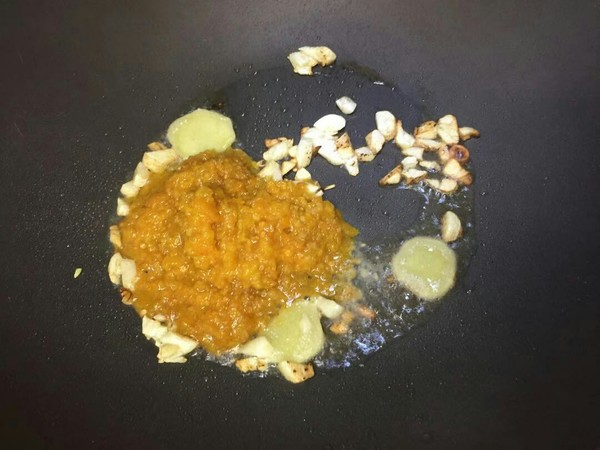 酸湯肥牛的做法-酸辣味煮菜譜