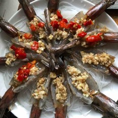 蒜蓉粉絲開背蝦的做法-咸鮮味蒸菜譜
