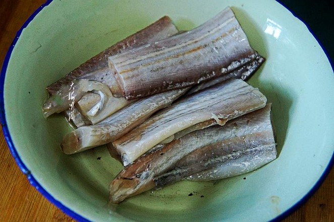 香煎帶魚的做法-咸鮮味煎菜譜-易網(wǎng)健康養(yǎng)生網(wǎng) 香煎帶魚的做法-咸鮮味煎菜譜