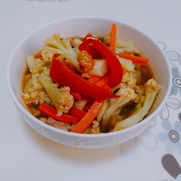 西紅柿燜菜花的做法-家常味燜菜譜-易網健康養生網 西紅柿燜菜花的做法-家常味燜菜譜