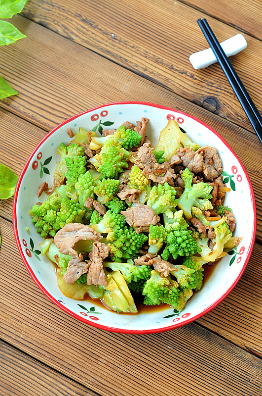 寶塔菜炒肉片的做法-家常味炒菜譜-易網(wǎng)健康養(yǎng)生網(wǎng) 寶塔菜炒肉片的做法-家常味炒菜譜