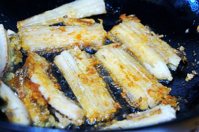 香煎帶魚的做法-咸鮮味煎菜譜-易網(wǎng)健康養(yǎng)生網(wǎng) 香煎帶魚的做法-咸鮮味煎菜譜