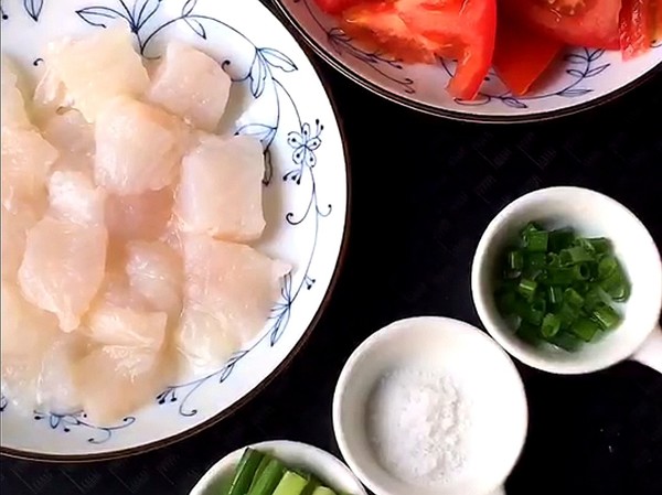 番茄巴沙魚(yú)的做法-咸鮮味煮菜譜