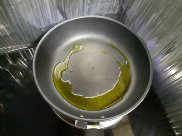 香煎雞翅的做法-家常味煎菜譜-易網(wǎng)健康養(yǎng)生網(wǎng) 香煎雞翅的做法-家常味煎菜譜