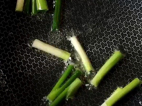 番茄巴沙魚(yú)的做法-咸鮮味煮菜譜