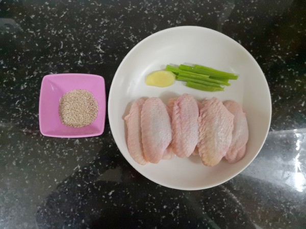 香煎雞翅的做法-家常味煎菜譜-易網(wǎng)<a href=http://www.aoa7937.com/ target=_blank class=infotextkey>健康養(yǎng)生</a>網(wǎng) 香煎雞翅的做法-家常味煎菜譜