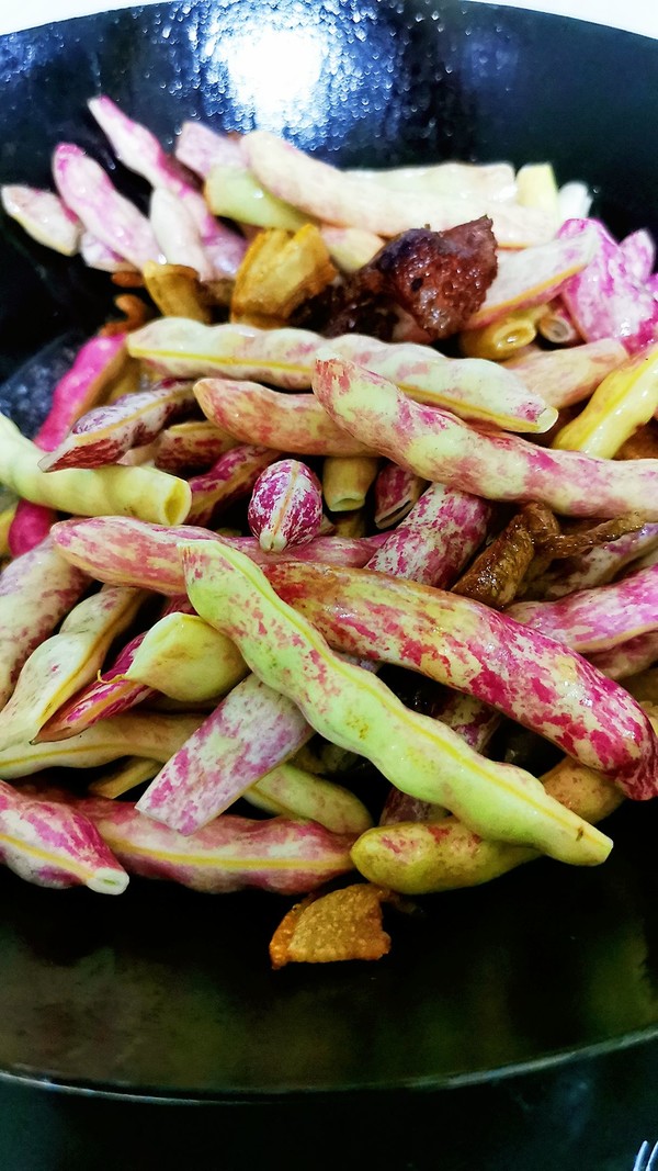 家常燜豆角的做法-家常味燜菜譜-易網健康養生網 家常燜豆角的做法-家常味燜菜譜