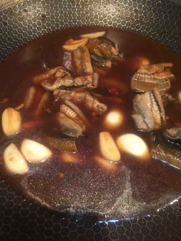 大蒜燒黃鱔的做法-蒜香味燒菜譜-易網健康養生網 大蒜燒黃鱔的做法-蒜香味燒菜譜