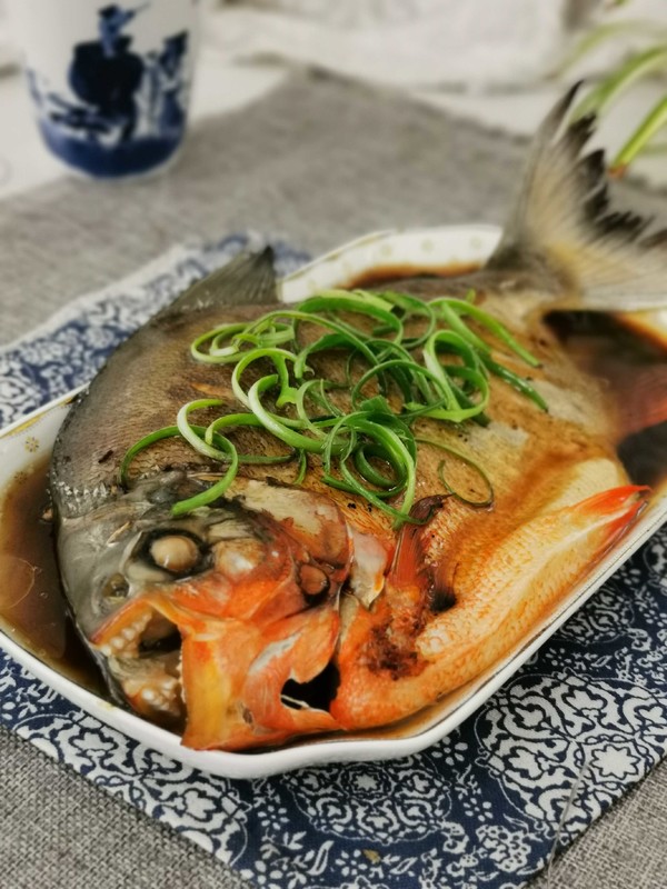 清蒸紅石斑魚的做法-咸鮮味蒸菜譜-易網(wǎng)健康養(yǎng)生網(wǎng) 清蒸紅石斑魚的做法-咸鮮味蒸菜譜