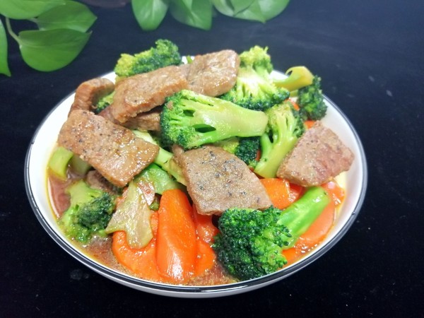 牛排雜燴的做法-家常味炒菜譜