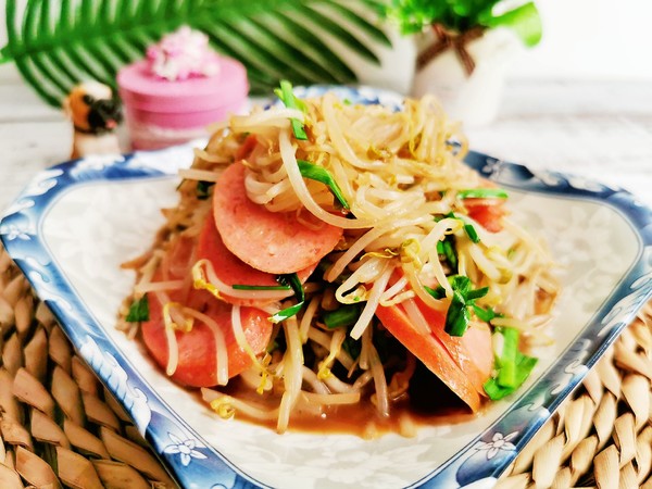 豆芽炒香腸的做法-咸鮮味炒菜譜-易網健康養(yǎng)生網 豆芽炒香腸的做法-咸鮮味炒菜譜