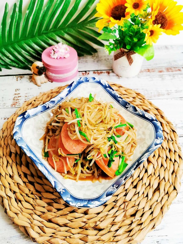 豆芽炒香腸的做法-咸鮮味炒菜譜-易網健康養(yǎng)生網 豆芽炒香腸的做法-咸鮮味炒菜譜