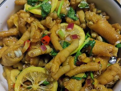 檸檬雞爪的做法-家常味拌菜譜-易網健康養生網 檸檬雞爪的做法-家常味拌菜譜