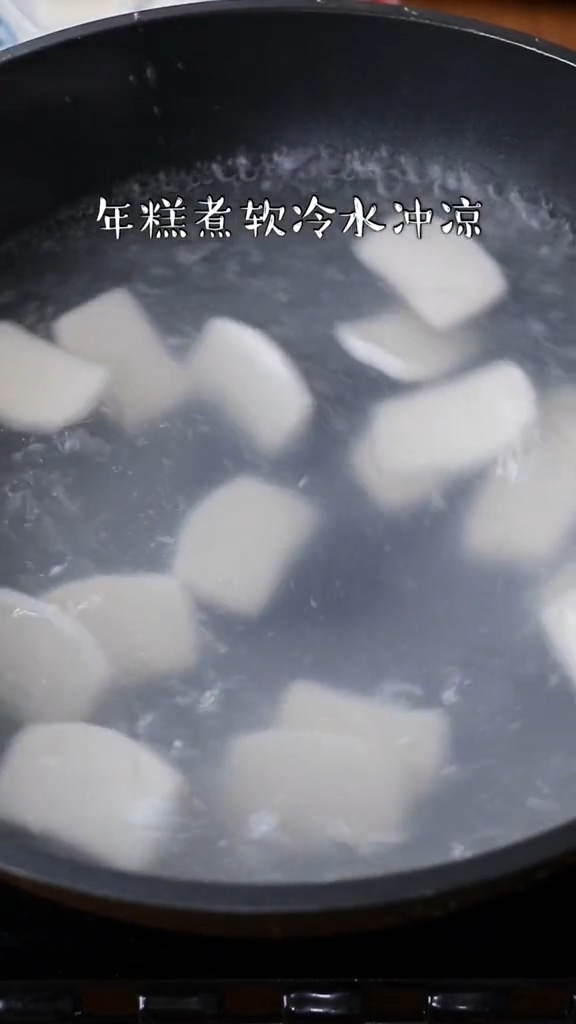 板栗燒雞爪的做法-咸鮮味燒菜譜