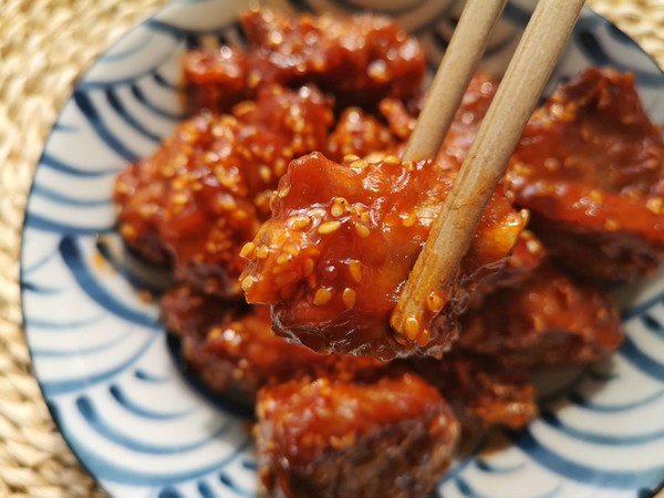 酸酸甜甜,糖醋排骨的做法-酸甜味炸菜譜-易網健康養生網 酸酸甜甜,糖醋排骨的做法-酸甜味炸菜譜