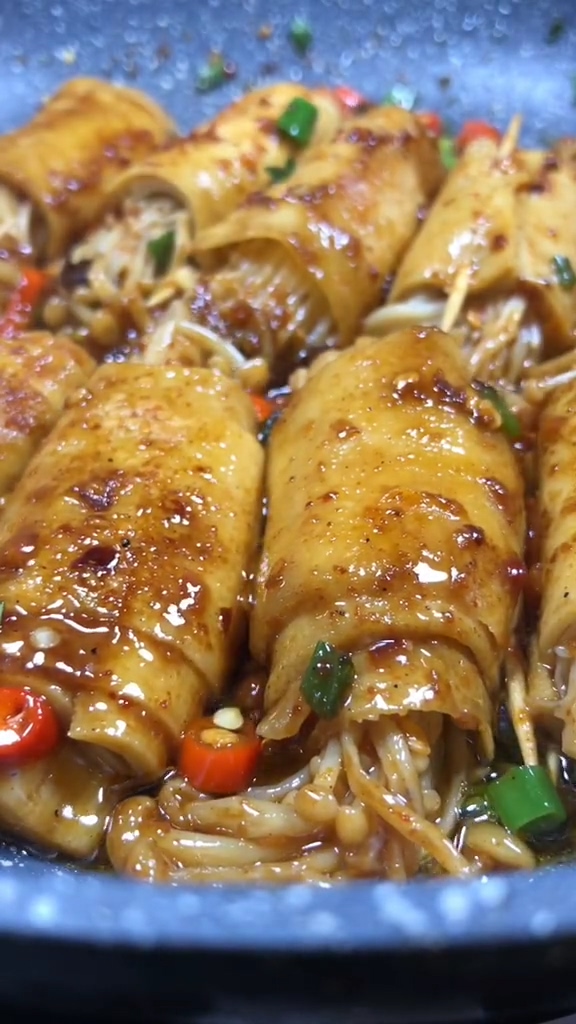 金針菇豆皮卷的做法-咸鮮味炒菜譜-易網健康養生網 金針菇豆皮卷的做法-咸鮮味炒菜譜