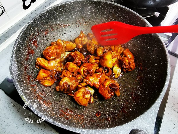 雞塊燒芋頭的做法-其它口味炒菜譜