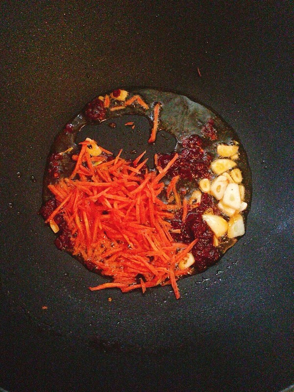 魚香杏鮑菇的做法-魚香味炒菜譜