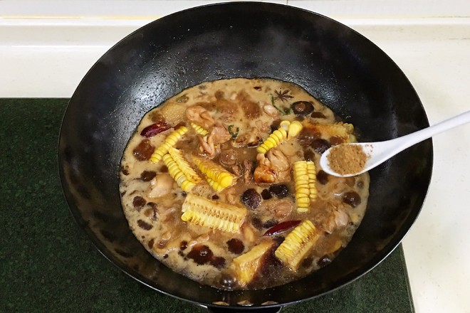 香菇燉雞的做法-家常味燉菜譜-易網健康養生網 香菇燉雞的做法-家常味燉菜譜