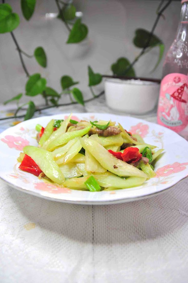 芥蘭炒肉絲的做法-家常味炒菜譜-易網健康養生網 芥蘭炒肉絲的做法-家常味炒菜譜