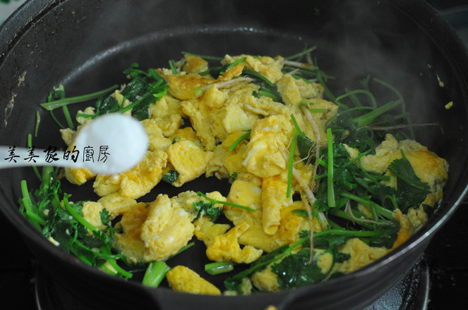 雞蛋炒香菜的做法-家常味炒菜譜-易網(wǎng)健康養(yǎng)生網(wǎng) 雞蛋炒香菜的做法-家常味炒菜譜
