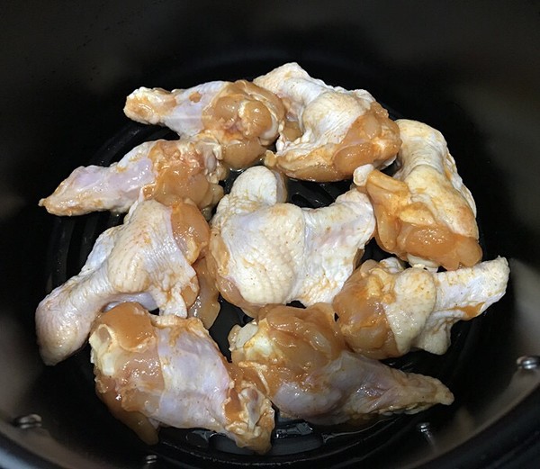 蜜汁奧爾良烤雞翅根的做法-香辣味烤菜譜