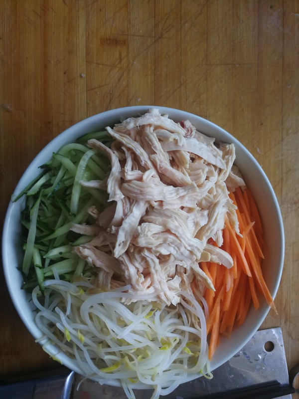 涼拌雞胸肉的做法-咸鮮味拌菜譜