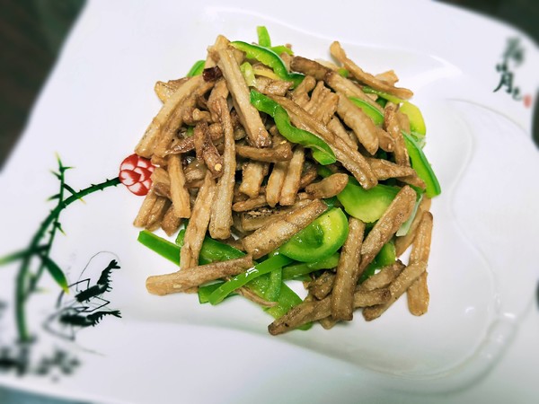 干煸藕條的做法-咸鮮味炸菜譜-易網健康養生網 干煸藕條的做法-咸鮮味炸菜譜