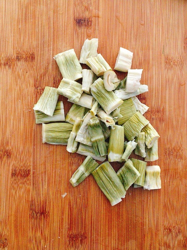 筍干土豆燉肉的做法-咸鮮味燉菜譜-易網(wǎng)健康養(yǎng)生網(wǎng) 筍干土豆燉肉的做法-咸鮮味燉菜譜