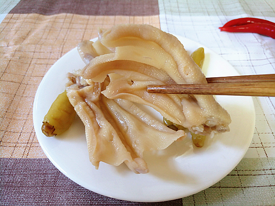 泡椒鴨掌的做法-酸辣味泡菜譜-易網(wǎng)健康養(yǎng)生網(wǎng) 泡椒鴨掌的做法-酸辣味泡菜譜
